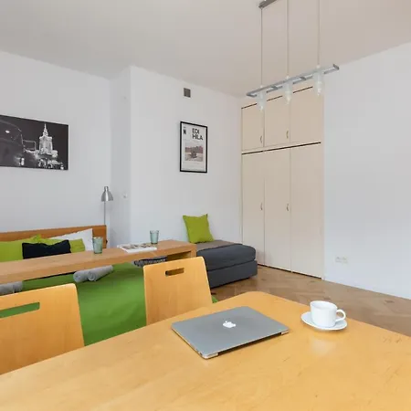 Hotell Rent Like - Solec 101 *