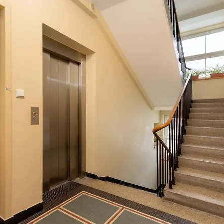 Rent Like - Solec 101 מלון *