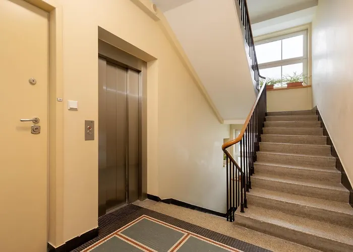 Rent Like - Solec 101 Hotel *